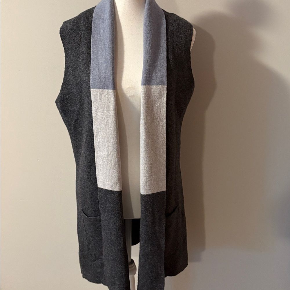 Bartolini Made in Italy Wool Cashmere Blend Colorblock Sleeveless Cardigan. Sz M